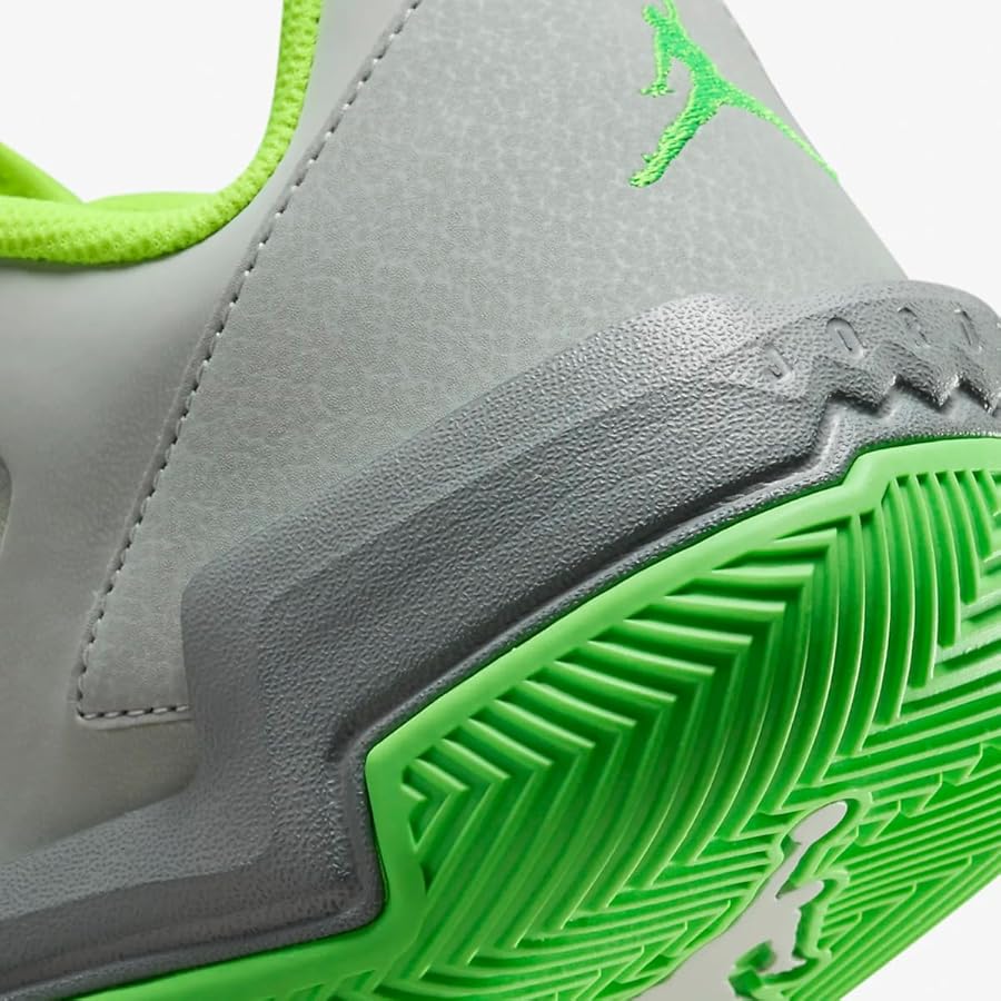 ジョーダン ワンテイク 4PF ライトシルバー Amazon | [ナイキ] ジョーダン ワン テイク 4 PF [JORDAN ONE